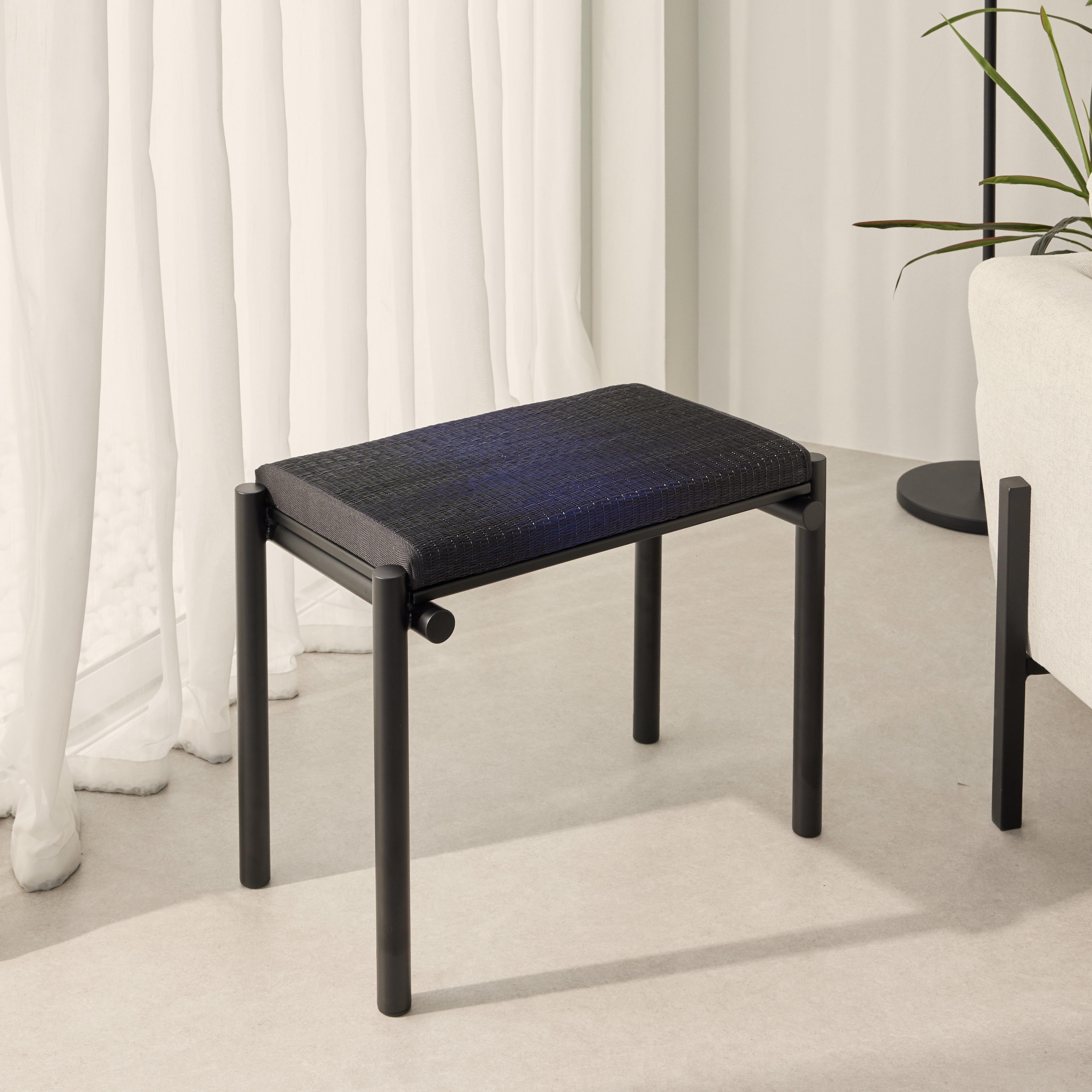 Tristan Round Legs Stool