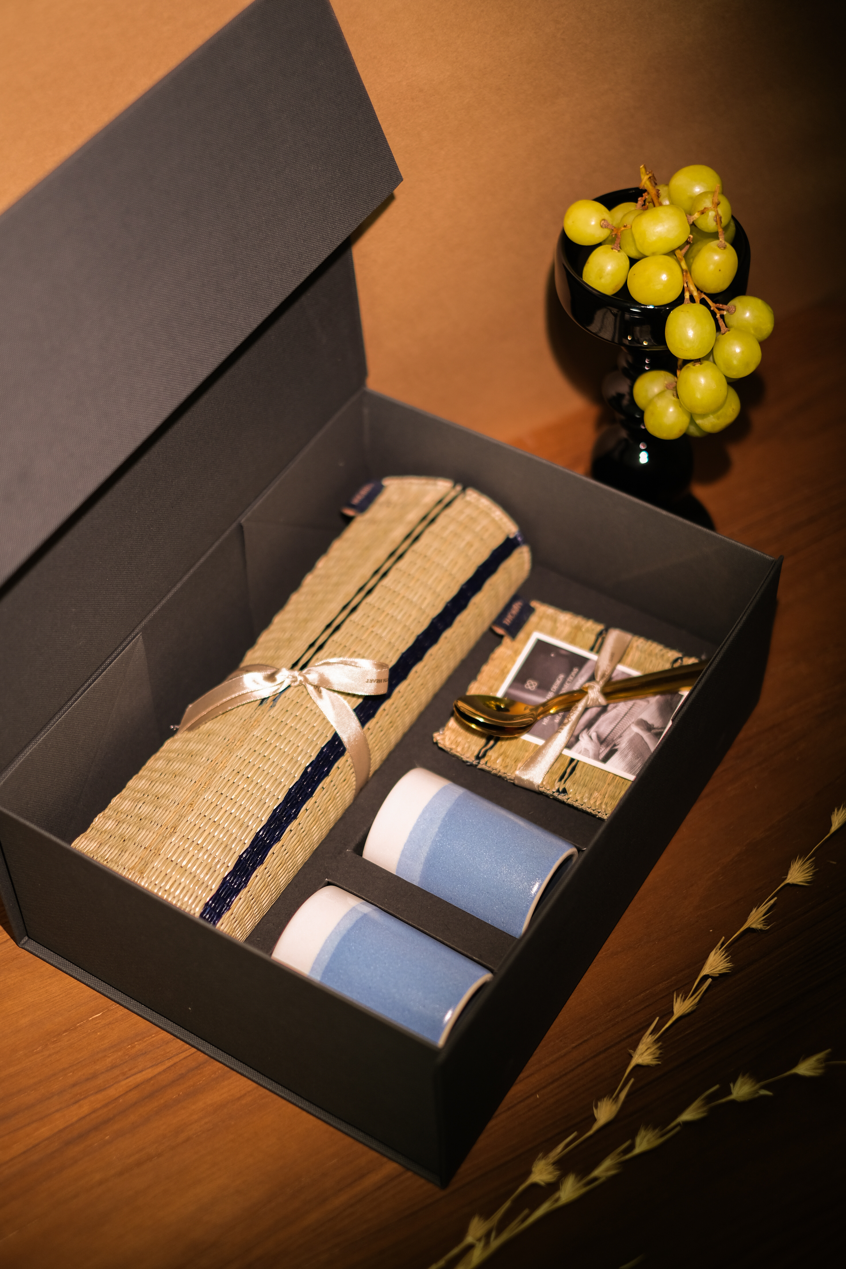 Exclusive Dining Set