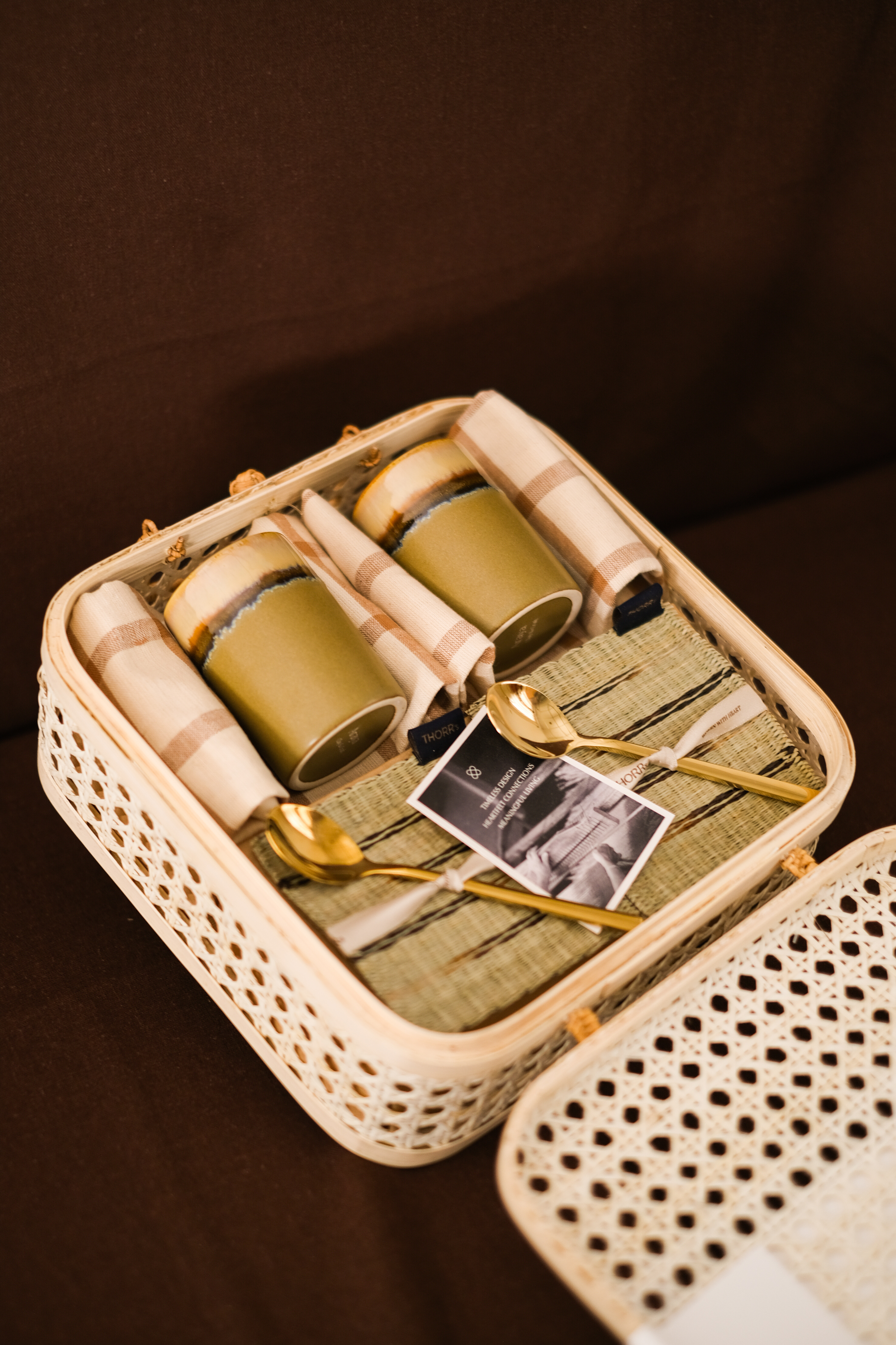 Exclusive Hamper Set L02