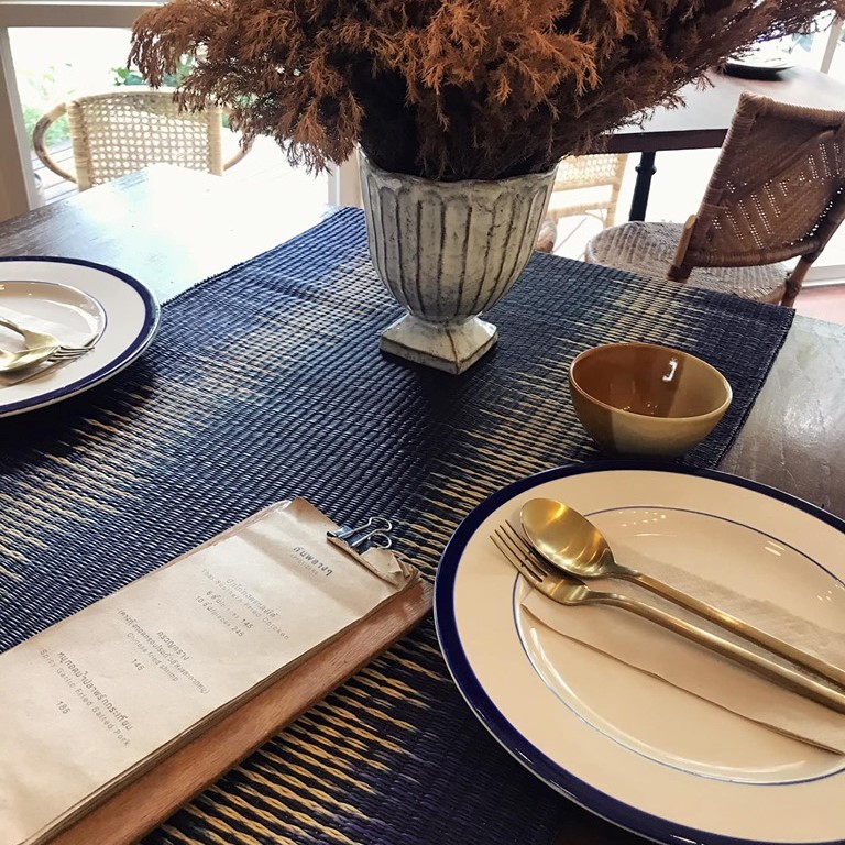 Mysterious Blue&Navyblue Table Runner